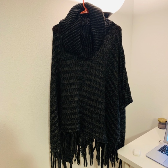 Clothes - Picture 7 of 10